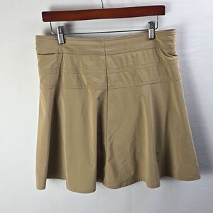 Athleta Women's Everyday Skort Skirt Sz 10 Khaki Shorts Tennis Golf Athleisure